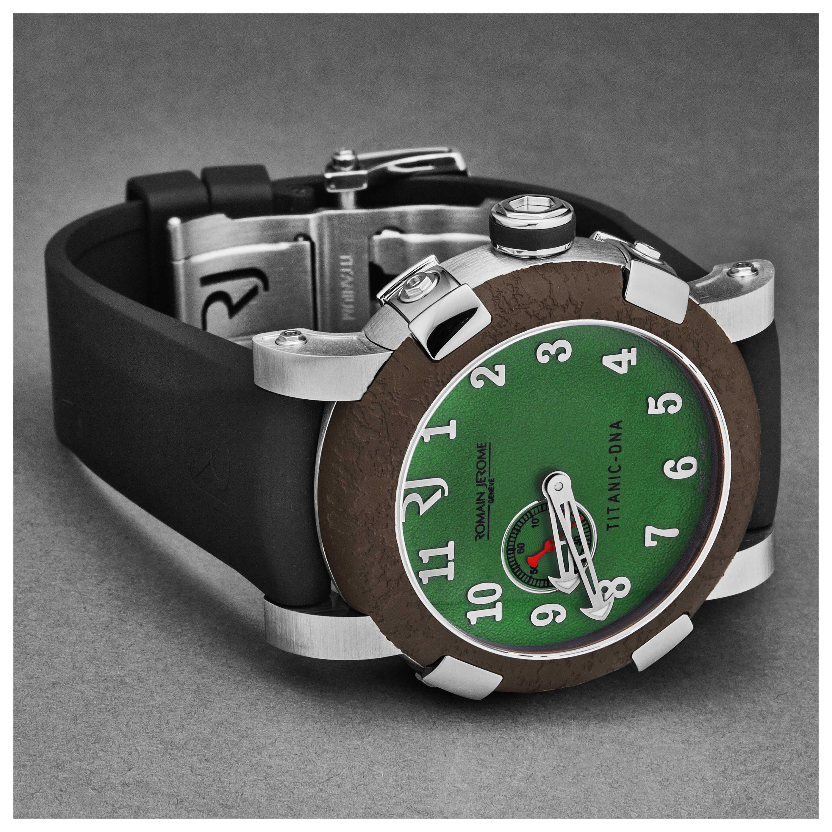 Romain Jerome Men's Watch RJTIAU.601.10 4 Romain Jerome Men's Watch RJTIAU.601.10