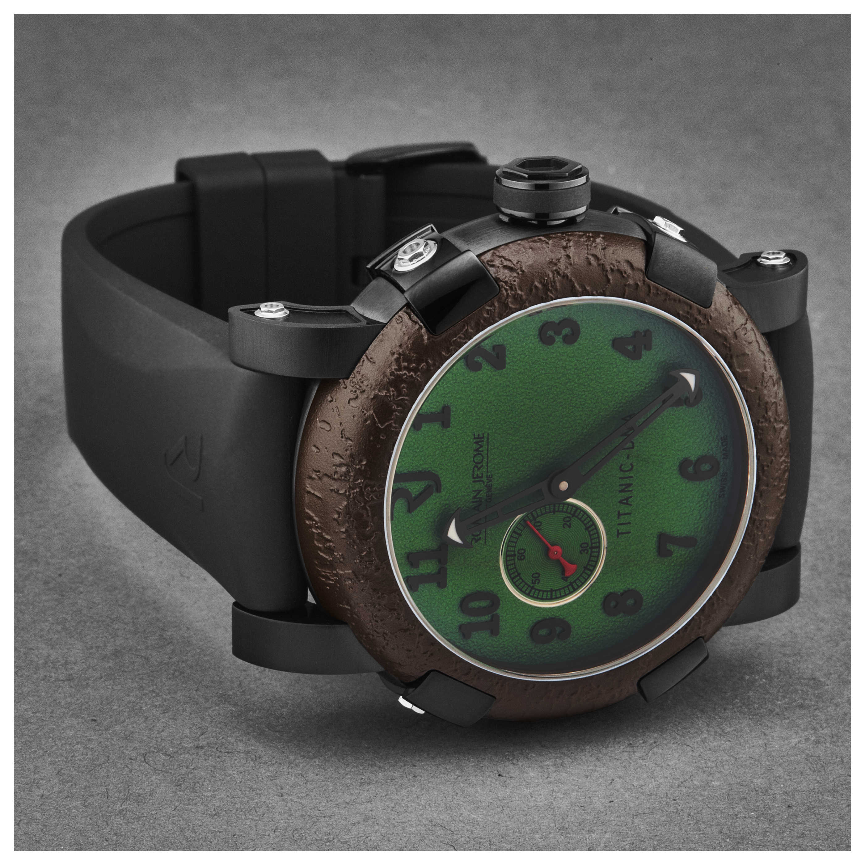 Romain Jerome Men's Watch RJTIAU.602.20 2 Romain Jerome Men's Watch RJTIAU.602.20